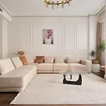 Lagirio Taksim 4*