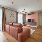 Lagirio Taksim Apartmanhotel 4*