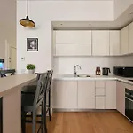 Ξενοδοχείο με διαμερίσματα Lagirio Taksim 4*