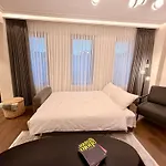 Lagirio Taksim Aparthotel 4*