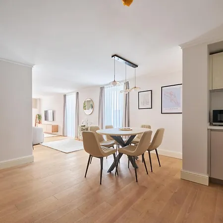 Hotel apartamentowy Lagirio Taksim 4*