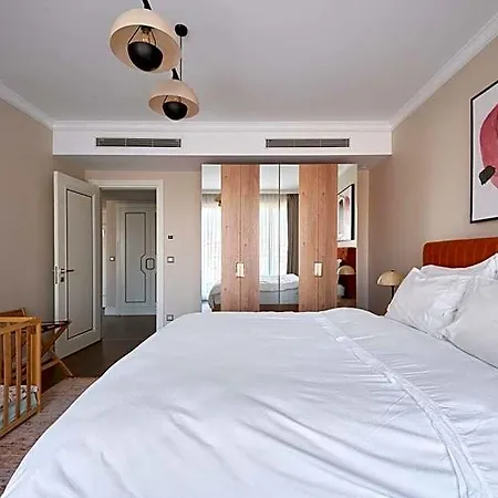 מלון דירות Lagirio Taksim 4*