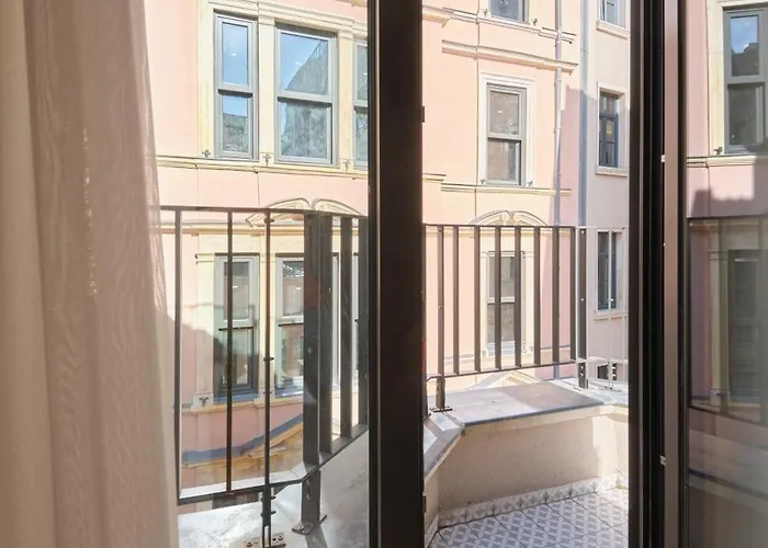 Hotel apartamentowy Lagirio Taksim 4*