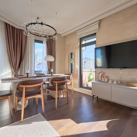 Lagirio Taksim Apartmanhotel 4*